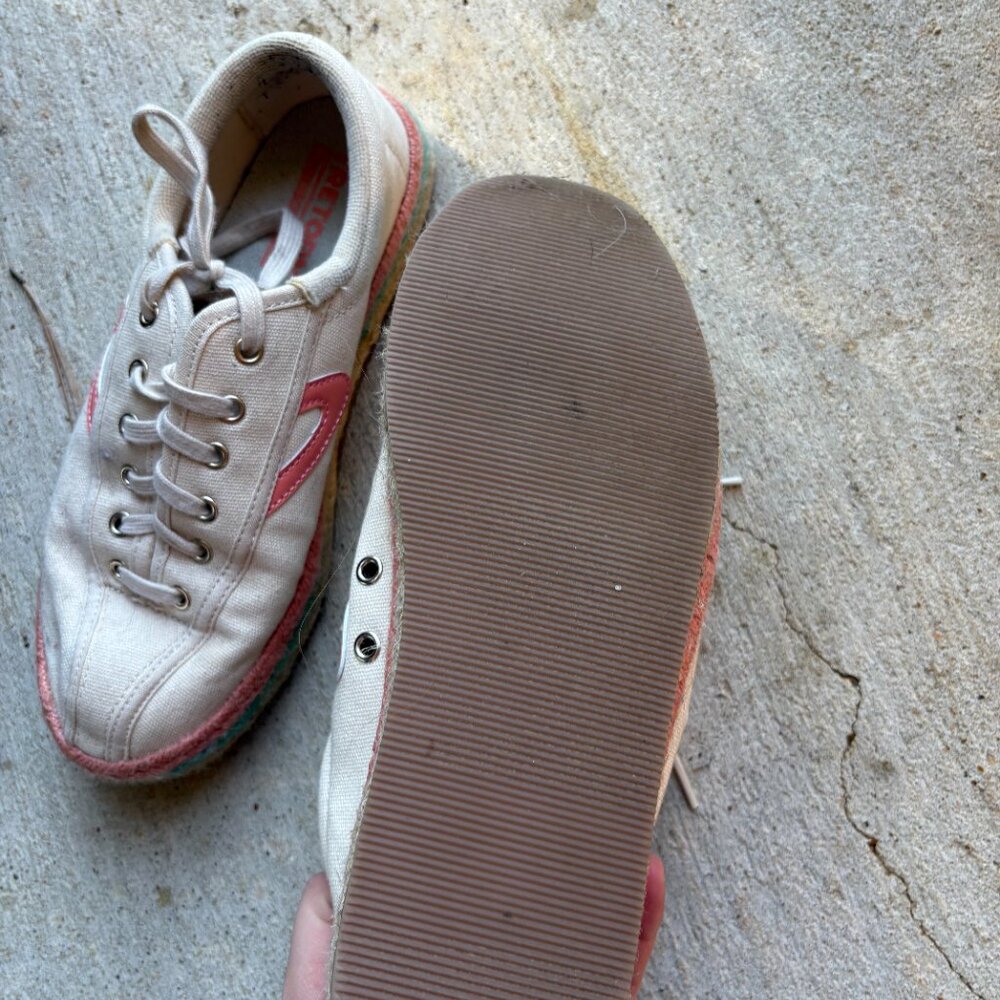 Tretorn Espadrille Sneakers Cream Blue and Pink Size 8 - Picture 3 of 4